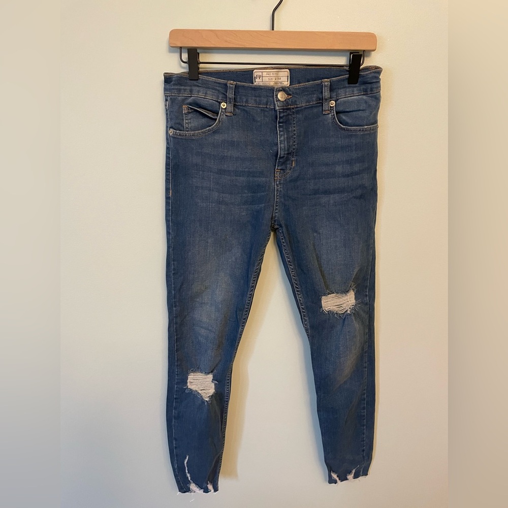 Free People Blue Distressed Denim Ankle Skinny Jeans Size 28R